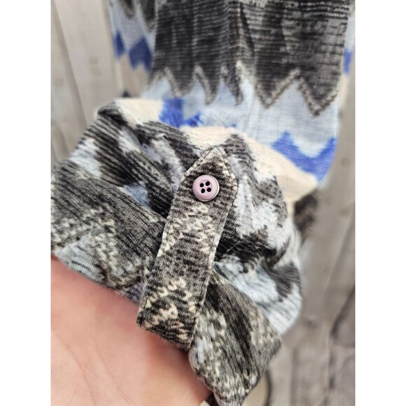 ALK Women's S David Cline Chevron Roll Tab Sleeve V-Neck Tuni Blouse Shirt Top - Picture 3 of 6